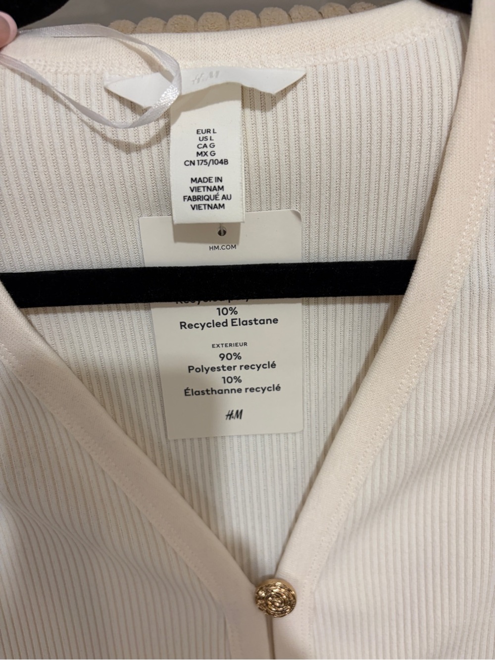 H&M Cream Ribbed V-Neck Button Front Tank - Picture 3 of 3